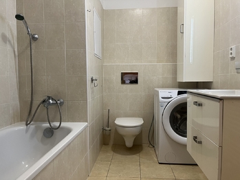 Prodej bytu 1+kk v osobním vlastnictví 34 m², Kladno