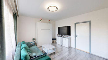 obývací pokoj s lodžií  - Prodej bytu 3+1 v osobním vlastnictví 62 m², Brno