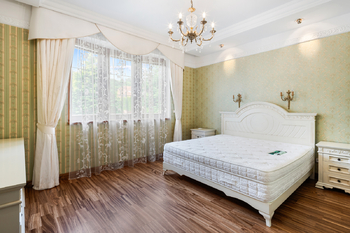 Prodej domu 435 m², Jenišov