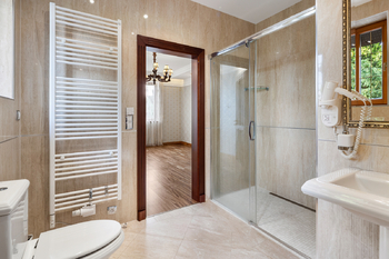 Prodej domu 435 m², Jenišov