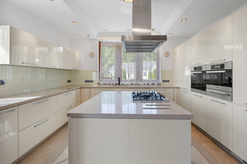 Prodej domu 435 m², Jenišov