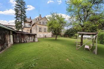 pohled ze zahrady - Prodej domu 416 m², Semily