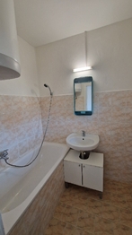 Pronájem bytu 1+kk v osobním vlastnictví 39 m², Zásada