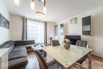 Pronájem bytu 2+kk v osobním vlastnictví 54 m², Praha 10 - Uhříněves
