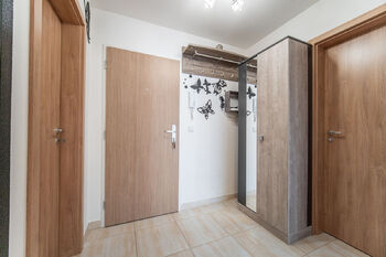 Pronájem bytu 2+kk v osobním vlastnictví 54 m², Praha 10 - Uhříněves