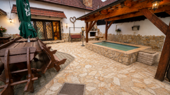Prodej domu 474 m², Litohošť
