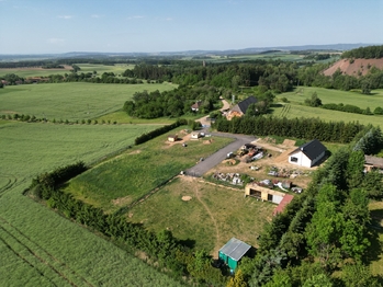 Prodej pozemku 2278 m², Lazsko