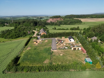 Prodej pozemku 2278 m², Lazsko