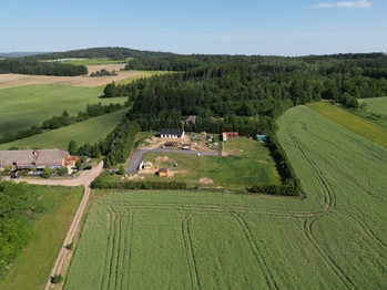 Prodej pozemku 2278 m², Lazsko