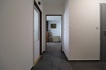 Chodba - Pronájem bytu 3+kk v osobním vlastnictví 60 m², Praha 10 - Hostivař