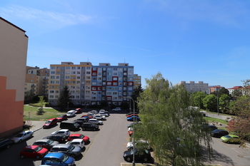 Výhled z ložie - Pronájem bytu 3+kk v osobním vlastnictví 60 m², Praha 10 - Hostivař