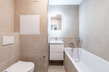 Pronájem bytu 1+kk v osobním vlastnictví 29 m², Praha 4 - Háje