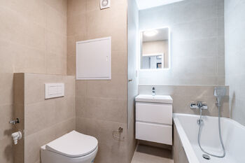 Pronájem bytu 1+kk v osobním vlastnictví 29 m², Praha 4 - Háje