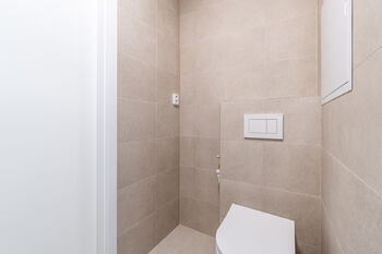 Pronájem bytu 1+kk v osobním vlastnictví 29 m², Praha 4 - Háje