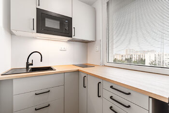 Pronájem bytu 1+kk v osobním vlastnictví 29 m², Praha 4 - Háje