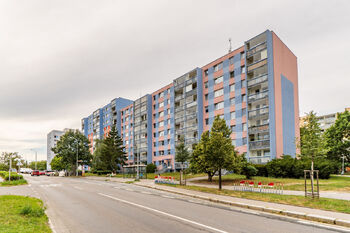 Pronájem bytu 1+kk v osobním vlastnictví 29 m², Praha 4 - Háje