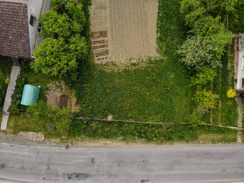 Prodej pozemku 736 m², Doubravy