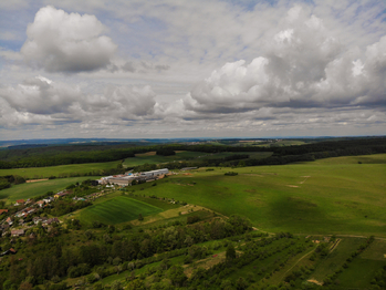 Prodej pozemku 736 m², Doubravy
