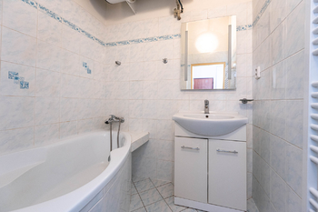 Pronájem bytu 1+kk v osobním vlastnictví 30 m², Praha 6 - Břevnov