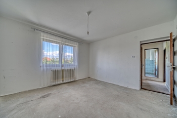 I. patro - Prodej domu 130 m², Červené Pečky