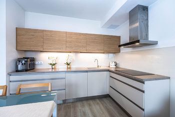 pohled na kuchyňský kout - Prodej bytu 2+kk v osobním vlastnictví 54 m², Praha 9 - Letňany