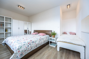 ložnice 4 - Prodej bytu 2+kk v osobním vlastnictví 54 m², Praha 9 - Letňany