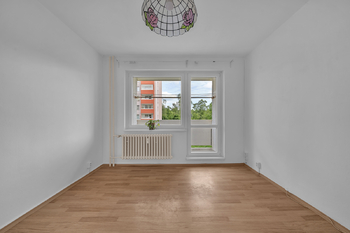 Pronájem bytu 2+1 v osobním vlastnictví 49 m², Milovice