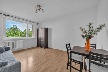 Pronájem bytu 2+1 v osobním vlastnictví 49 m², Milovice