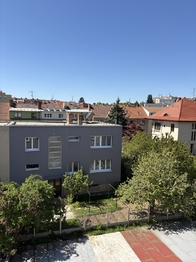 Pronájem bytu 2+1 v osobním vlastnictví 67 m², Znojmo