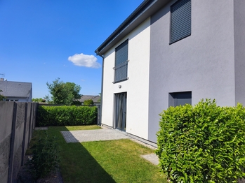 Pronájem bytu 2+kk v osobním vlastnictví 63 m², Čelákovice