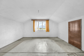 Prodej pozemku 4375 m², Luštěnice
