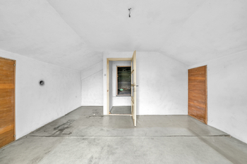 Prodej pozemku 4375 m², Luštěnice