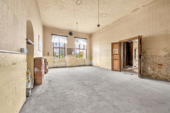 Prodej pozemku 4375 m², Luštěnice