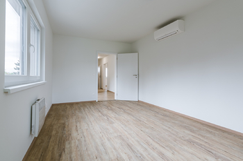 Pronájem kancelářských prostor 70 m², Úvaly