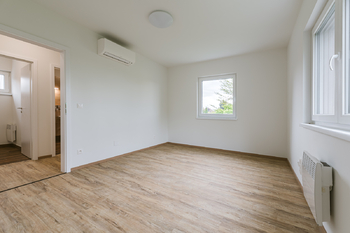 Pronájem kancelářských prostor 70 m², Úvaly