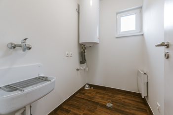 Pronájem kancelářských prostor 70 m², Úvaly