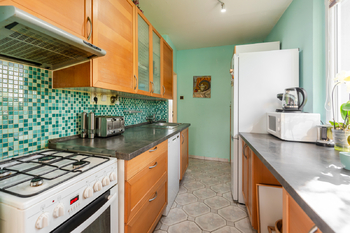 Prodej bytu 4+1 v osobním vlastnictví 78 m², Praha 9 - Újezd nad Lesy