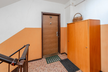 Prodej bytu 4+1 v osobním vlastnictví 78 m², Praha 9 - Újezd nad Lesy