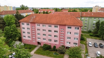 Prodej elegantního a kompletně vybaveného bytu 2+1 s balkonem, 59 m², Cihlářská čtvrť, Hodonín - Prodej bytu 2+1 v osobním vlastnictví 59 m², Hodonín