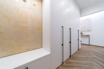 Prodej elegantního a kompletně vybaveného bytu 2+1 s balkonem, 59 m², Cihlářská čtvrť, Hodonín - Prodej bytu 2+1 v osobním vlastnictví 59 m², Hodonín