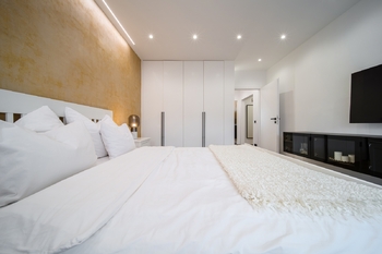 Prodej elegantního a kompletně vybaveného bytu 2+1 s balkonem, 59 m², Cihlářská čtvrť, Hodonín - Prodej bytu 2+1 v osobním vlastnictví 59 m², Hodonín