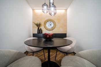 Prodej elegantního a kompletně vybaveného bytu 2+1 s balkonem, 59 m², Cihlářská čtvrť, Hodonín - Prodej bytu 2+1 v osobním vlastnictví 59 m², Hodonín 