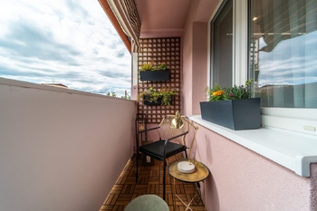 Prodej elegantního a kompletně vybaveného bytu 2+1 s balkonem, 59 m², Cihlářská čtvrť, Hodonín - Prodej bytu 2+1 v osobním vlastnictví 59 m², Hodonín