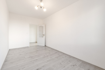 Pronájem bytu 3+1 v osobním vlastnictví 85 m², Praha 9 - Černý Most