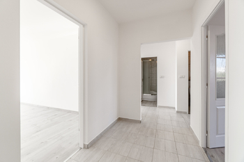 Pronájem bytu 3+1 v osobním vlastnictví 85 m², Praha 9 - Černý Most