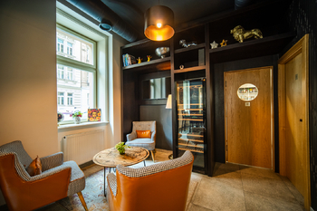 Prostory restaurace - Pronájem restaurace 185 m², Praha 5 - Smíchov