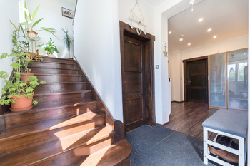 Prodej domu 240 m², Podlesí