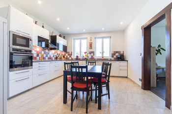 Prodej domu 240 m², Podlesí