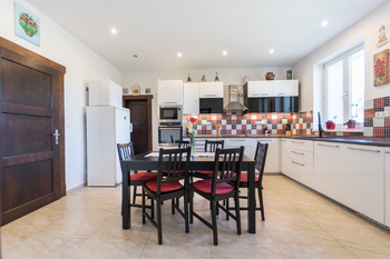 Prodej domu 240 m², Podlesí
