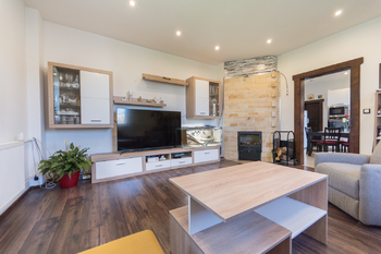 Prodej domu 240 m², Podlesí